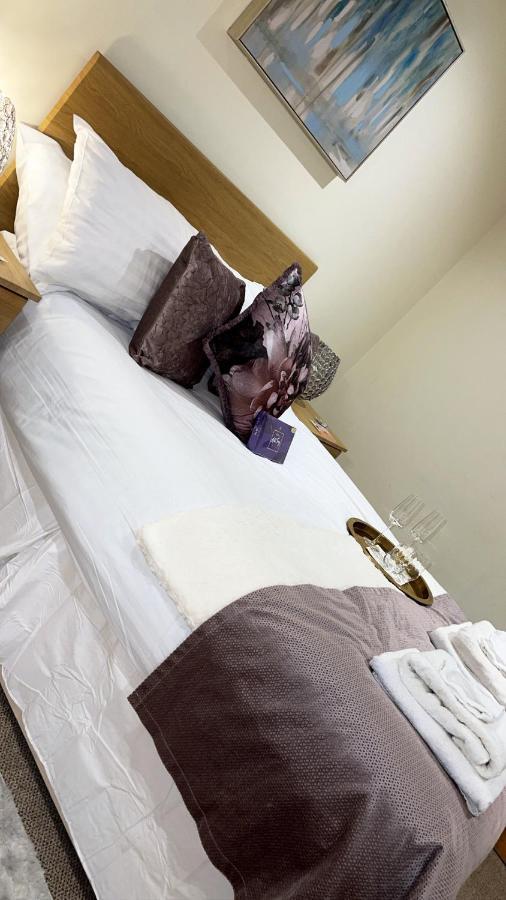 The Armada Inn Armoy Dış mekan fotoğraf